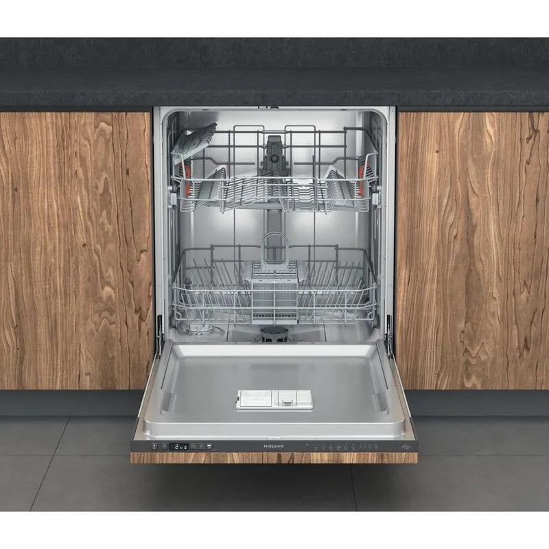 Hotpoint 14 Place Integrated Dishwasher | H2I HD526 B UK