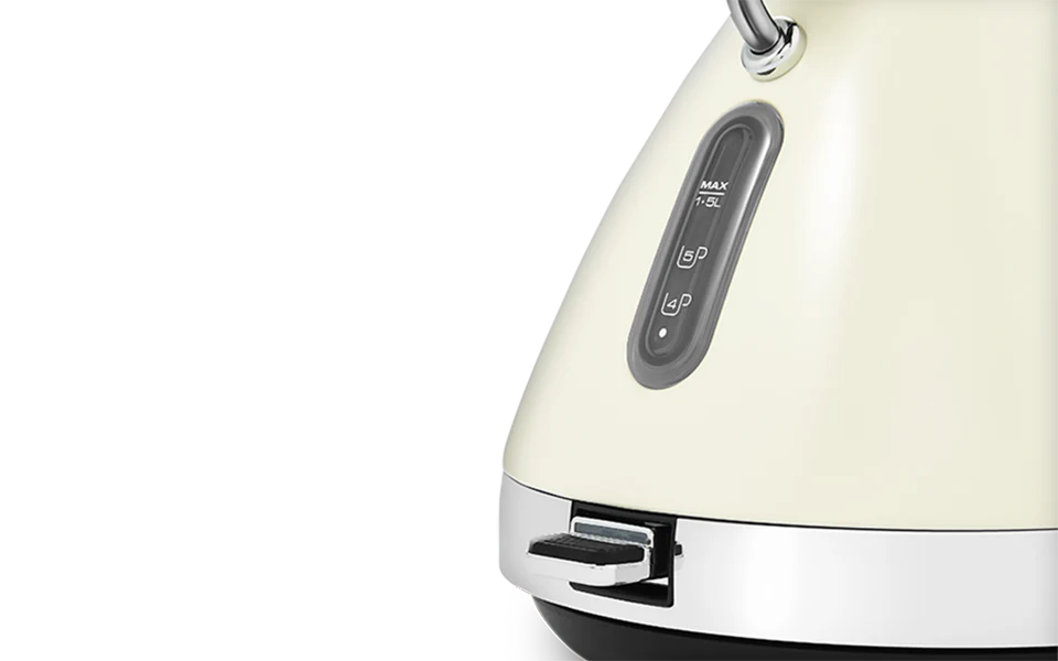 Cream-colored electric kettle
