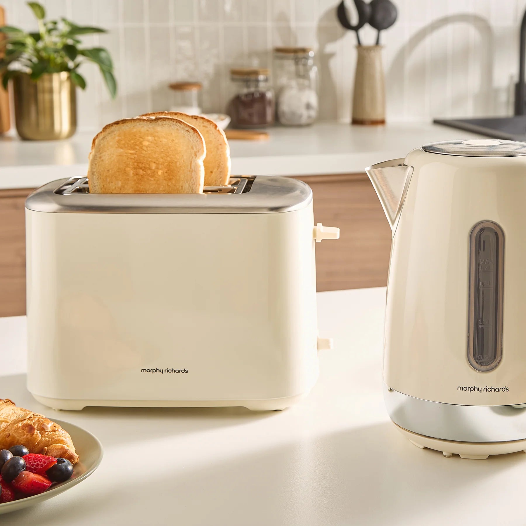 Morphy Richards Equip 2 Slice Toaster