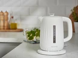 Kenwood Ripple White Electric Kettle ZJP06.000WH 1.5L with Perfect Pour Spout and Water Level Indicator