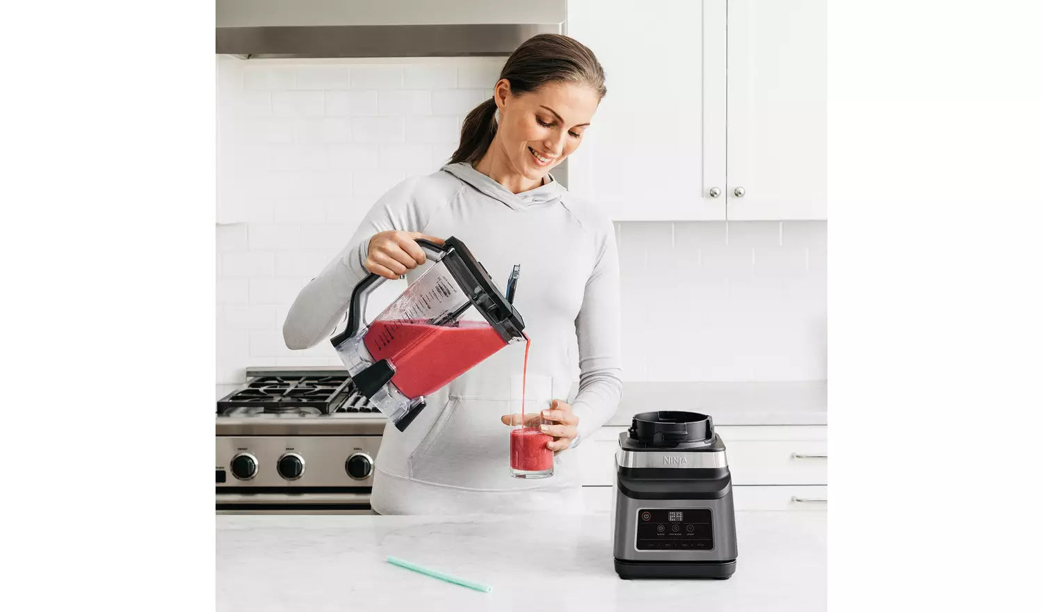 NINJA 2IN1 BLENDER-BN750UK  in white background