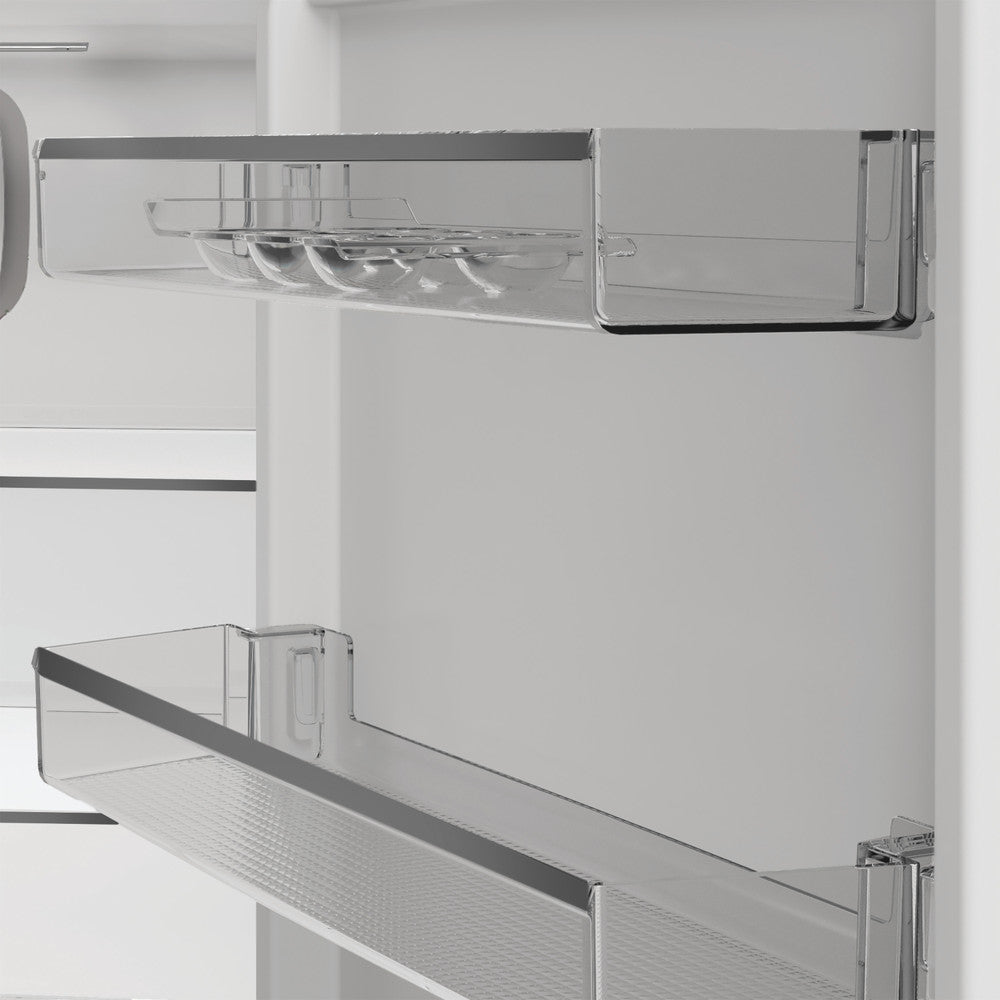 Whirlpool freestanding fridge freezer: frost free - WHKF 6352 XBR5UK