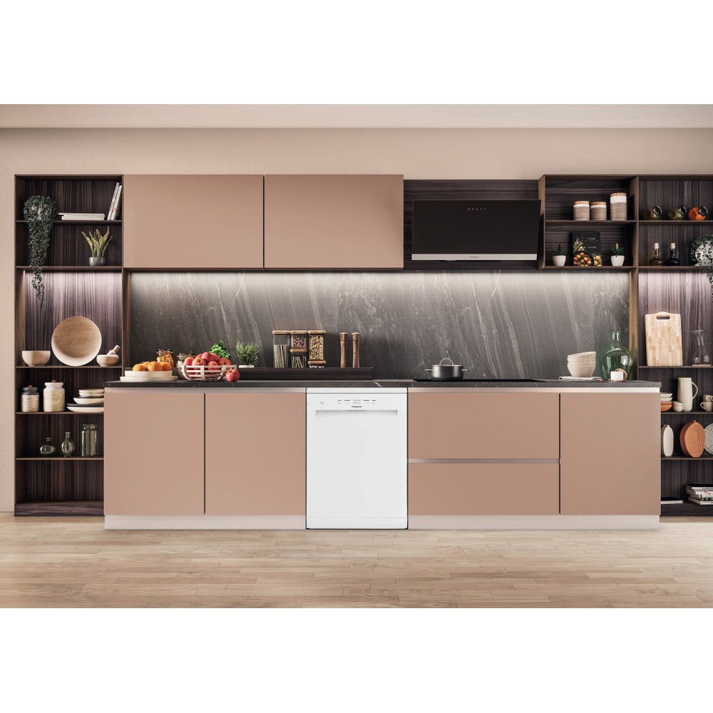Hotpoint Full Size Freestanding Dishwasher - White - 14 Place Setting - E Rated - H2F HL626 UK H2F HL626 UK - 859991663000